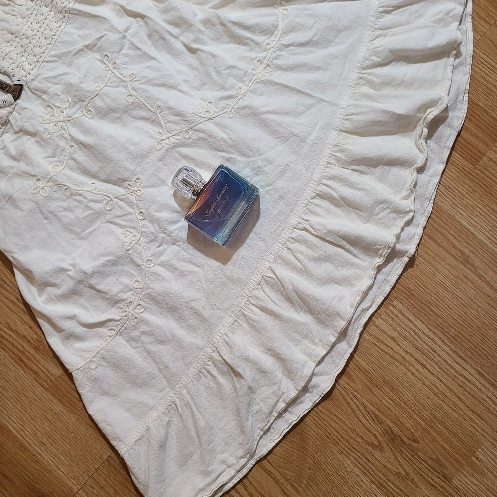 Little white dress. - Picture 14 of 16